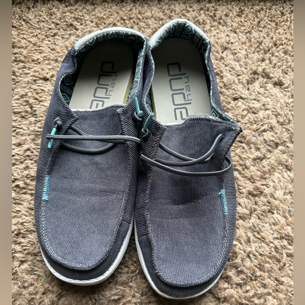Women’s hey dudes size 11